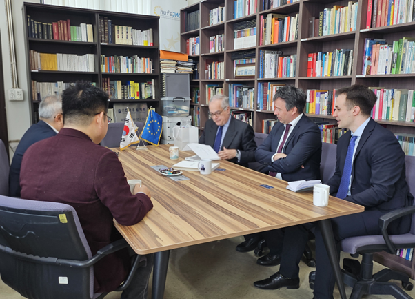 장모네 EU센터, 주한 EU대사와 협력 방안 논의 이미지